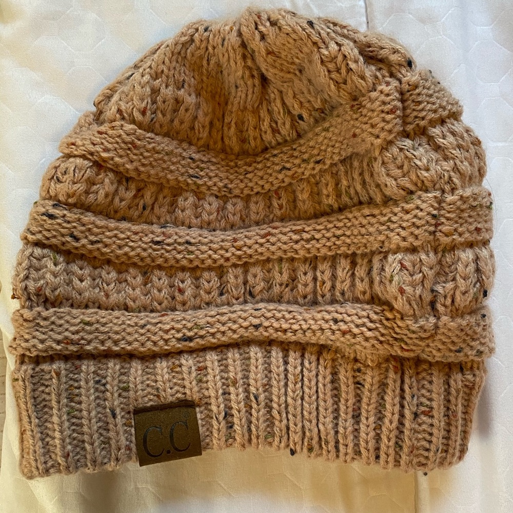 C.C Beanie - Picture 2 of 2